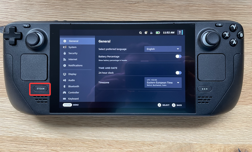 Кнопка Steam на корпусе Steam Deck