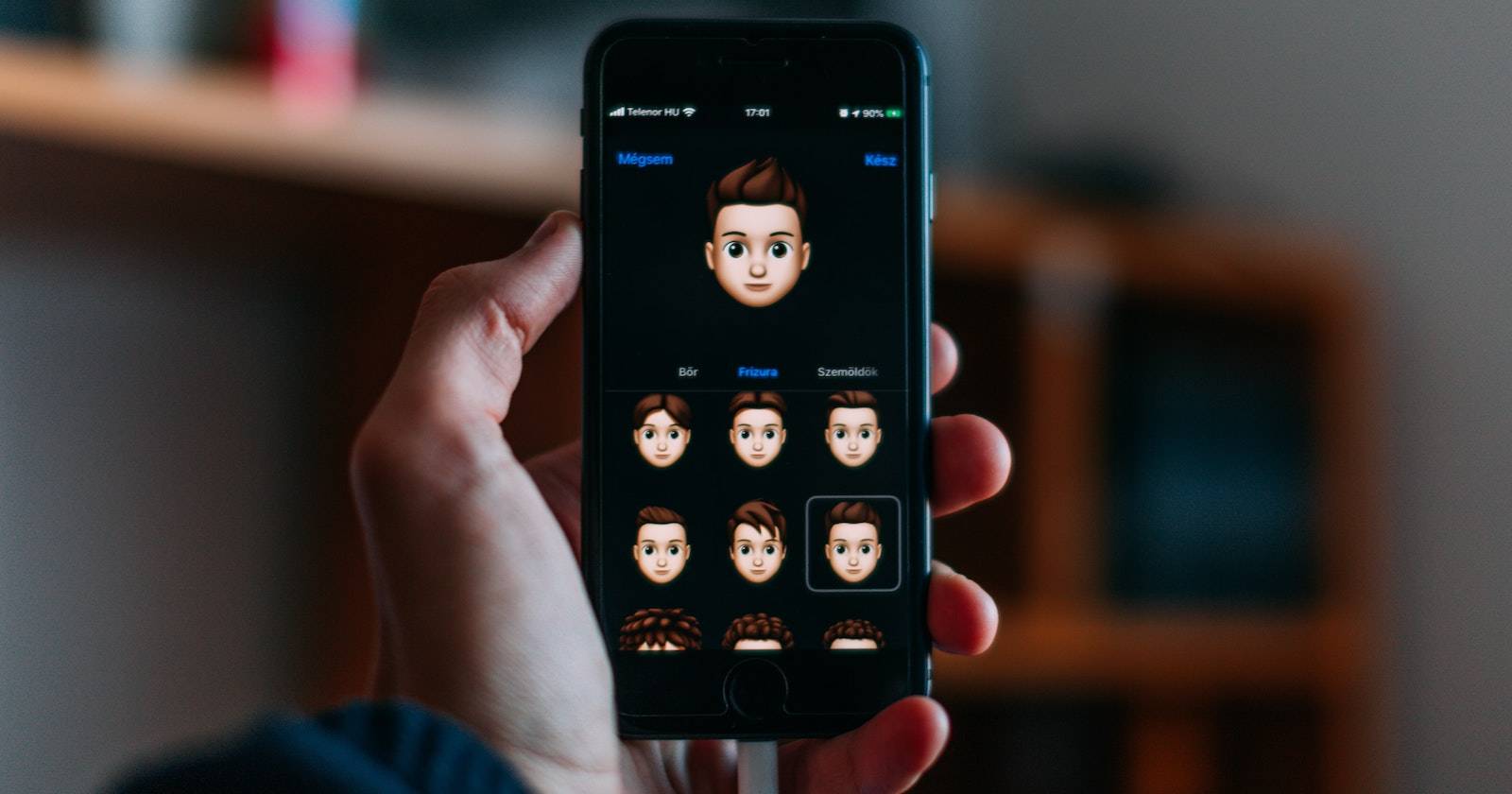 Создать Memoji для контактов на iPhone