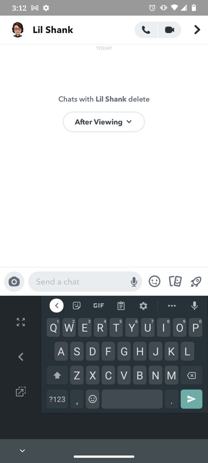 Клавиатура раздела «Сообщения» в Snapchat