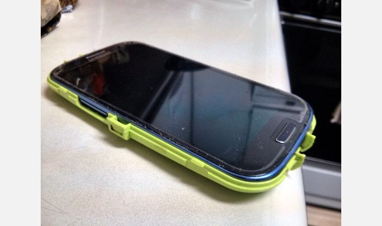 Найденный телефон.