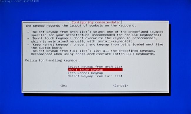 Выбор раскладки клавиатуры в Clonezilla