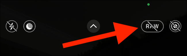 Нажмите на значок RAW в правом верхнем углу