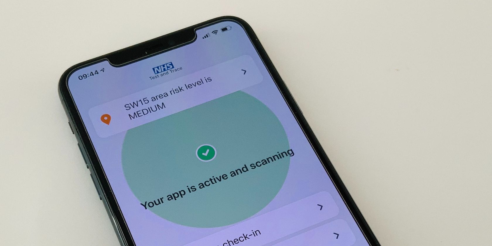 NHS COVID‑19: установка и использование приложения