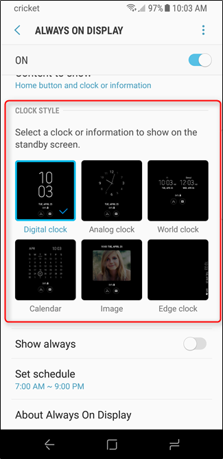 Скриншот: выбор стиля часов для Always-On Display