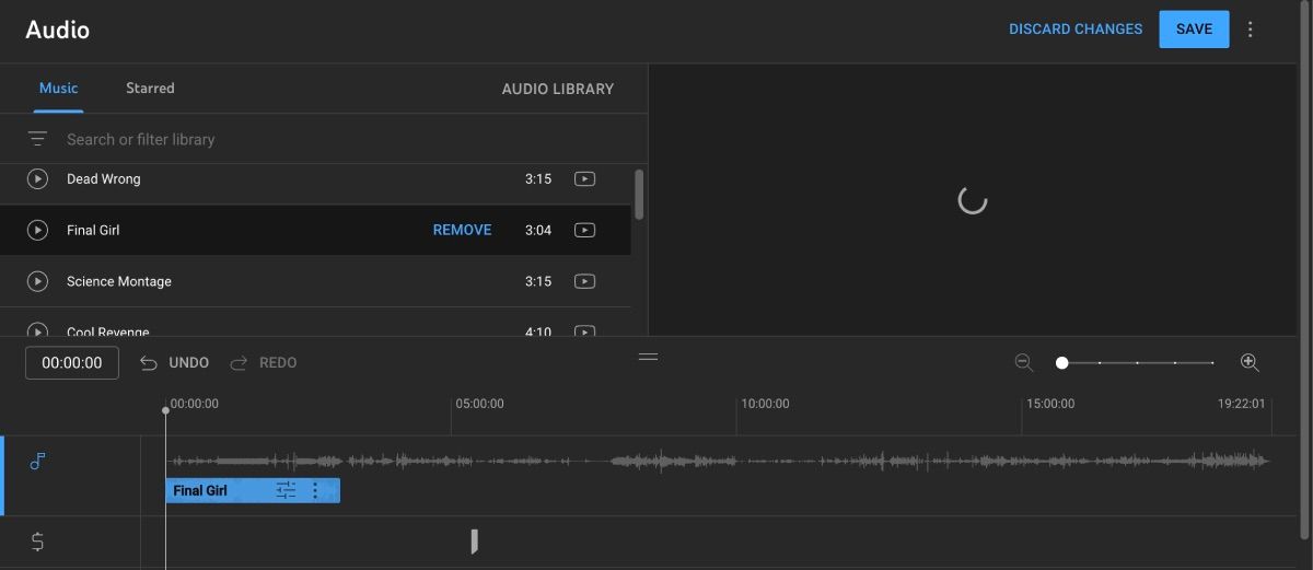 Редактор видео в YouTube Studio с треком на таймлайне