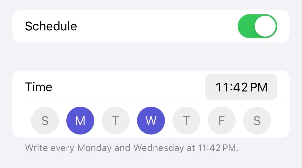 Экран с активным расписанием дня и часа напоминания для Дневника.