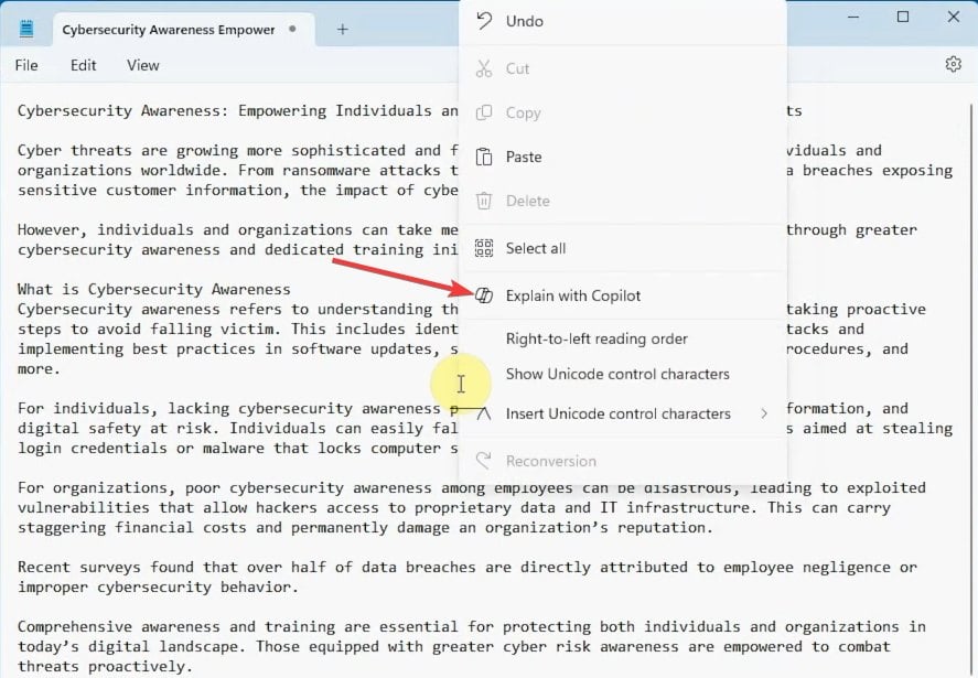 Explain with Copilot в Блокноте Windows 11
