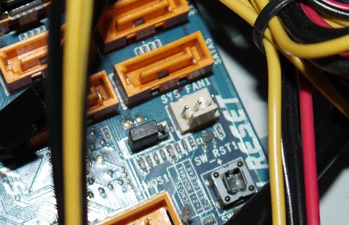 Разъём для вентилятора на материнской плате