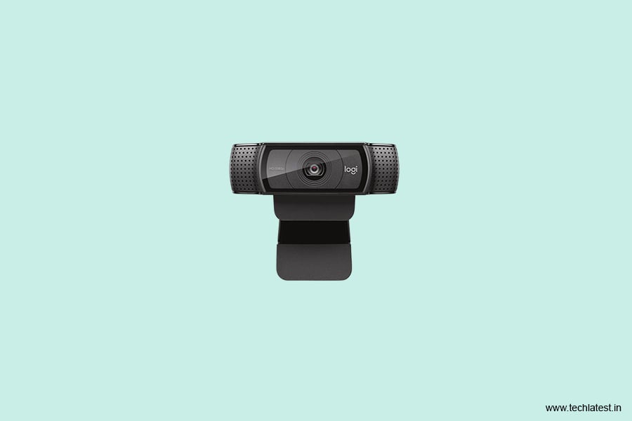 Android-Smartphone neben Laptop zeigt Videostream