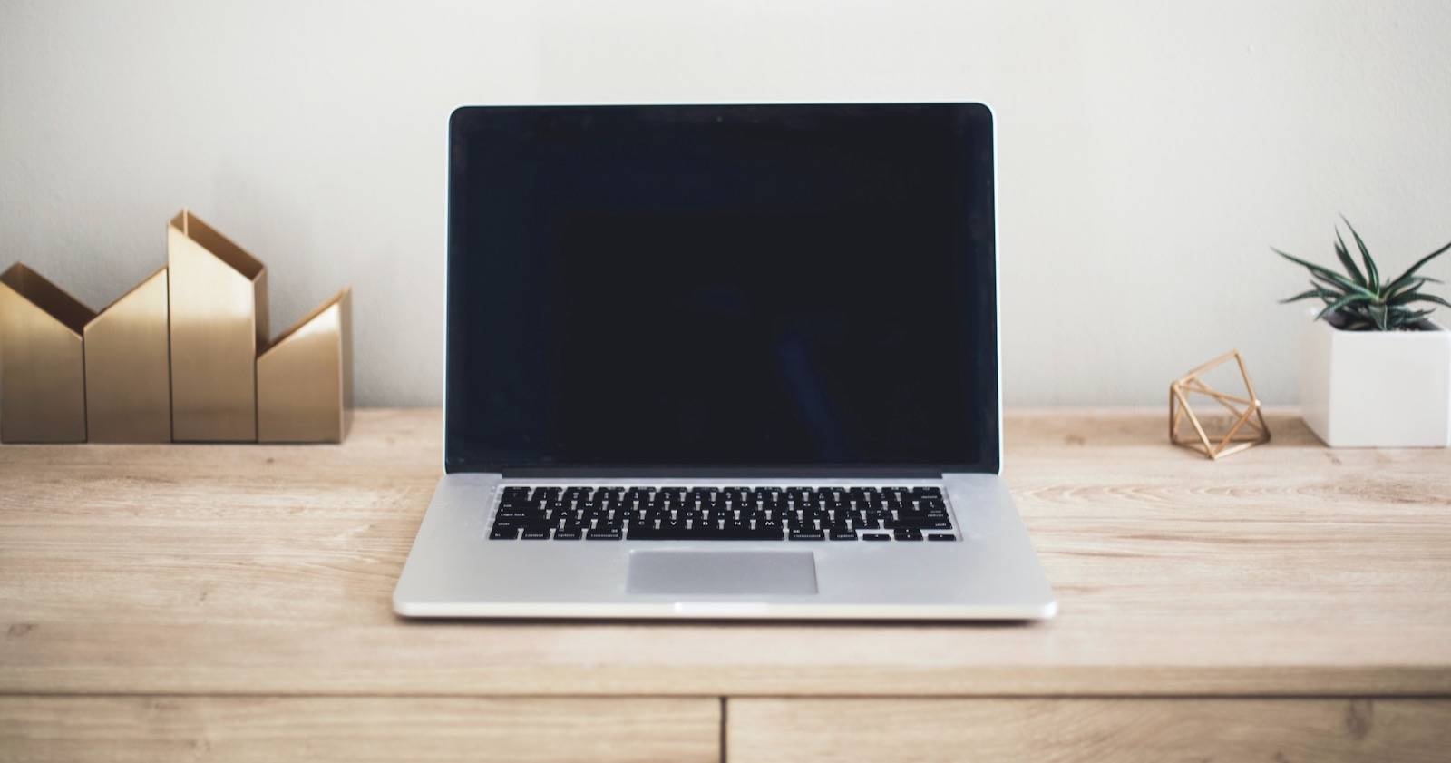 Как чистить MacBook: безопасно и эффективно