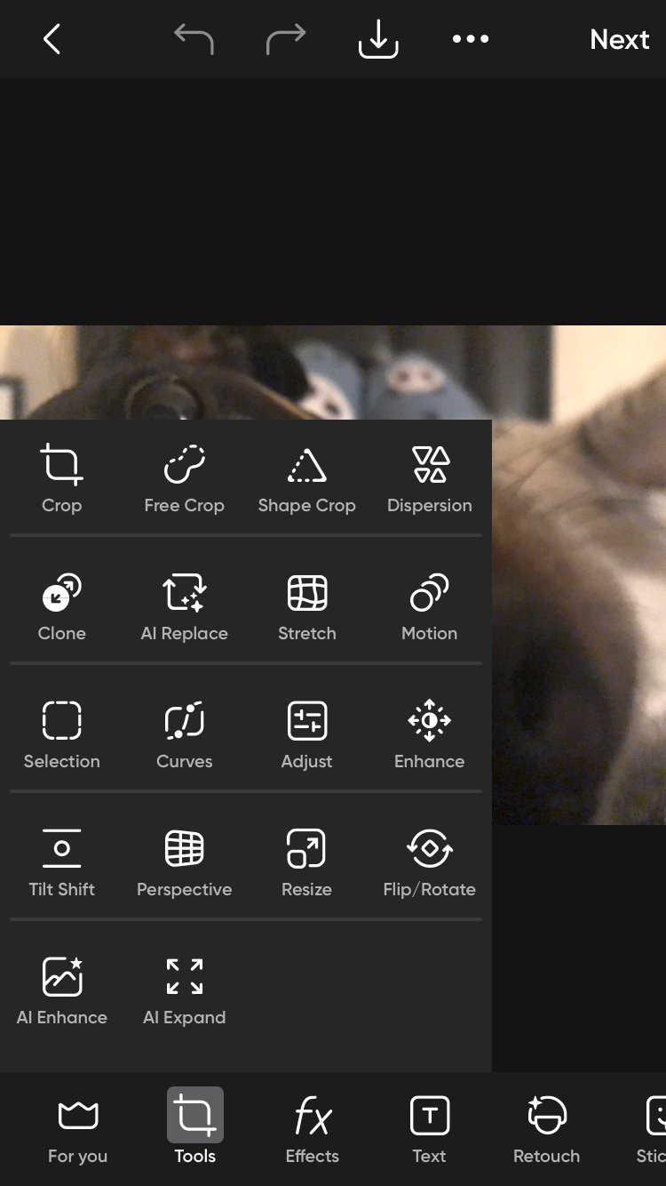 Открытие опций Tools в мобильном приложении Picsart