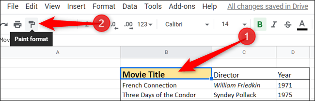 Выделите ячейку с нужным форматом и нажмите значок «Кисть».