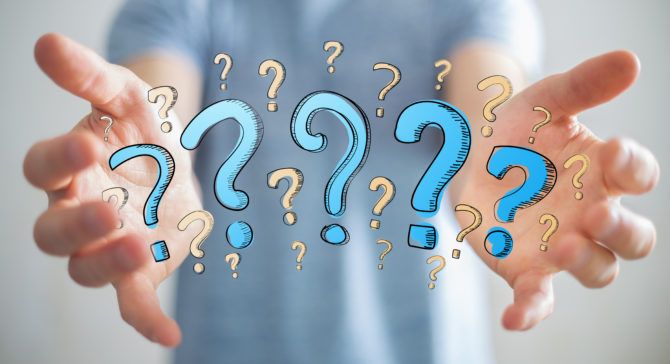 Поиск подработки на ноутбуке и телефоне