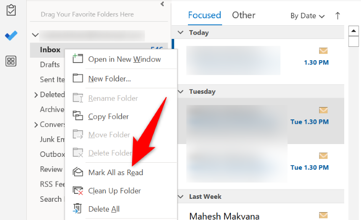 Выберите «Пометить все как прочитанные» в меню.