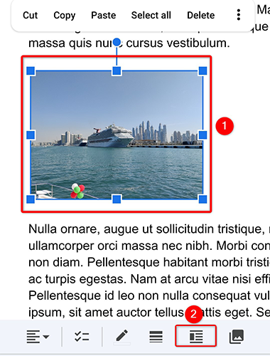 Выберите изображение и откройте меню «Обтекание текста».