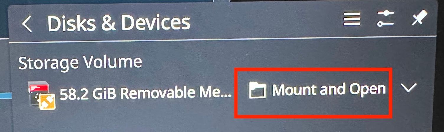 Сообщение о новом диске и кнопка Монтировать и открыть.