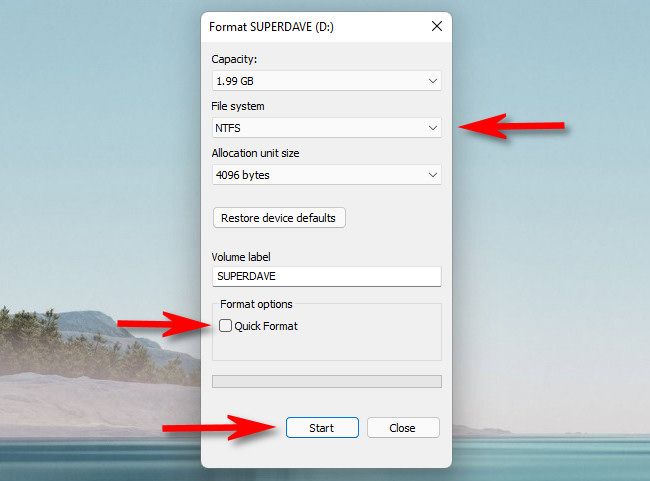 Выберите параметры форматирования и нажмите «Start».