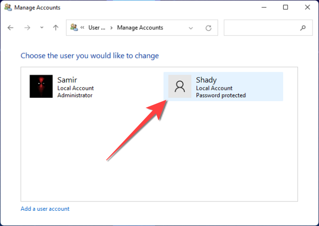 Список учётных записей для выбора, двойной клик по нужной учётной записи.