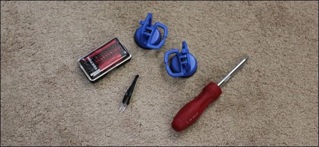 Крышка доступа к памяти снята