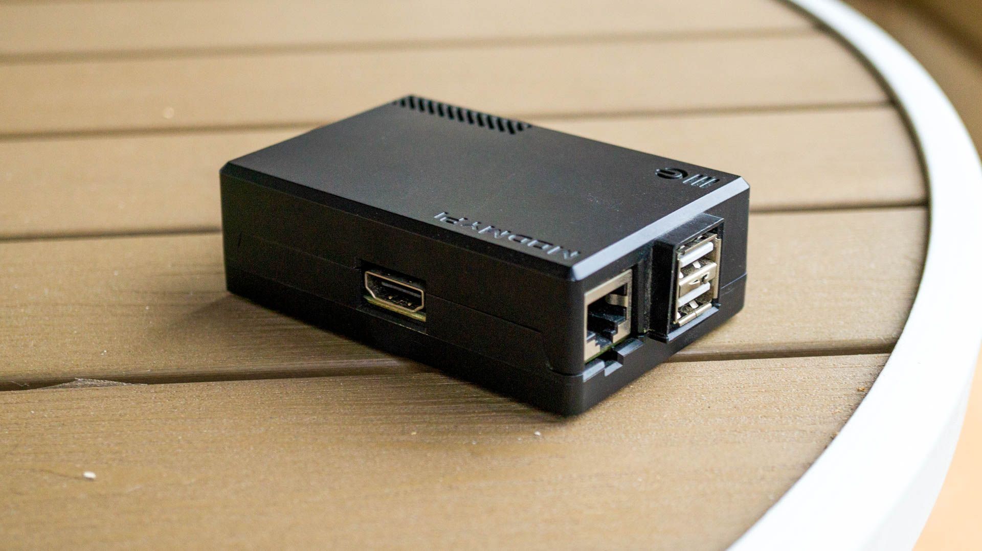 Raspberry Pi в корпусе.