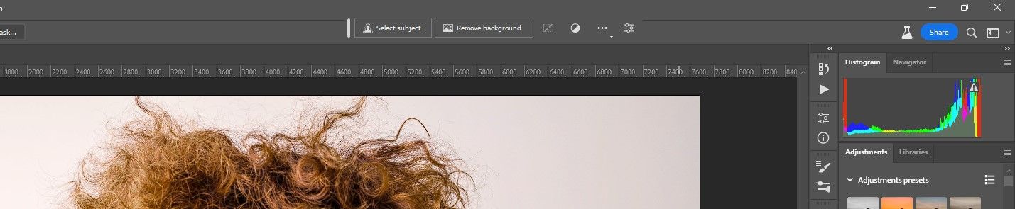 1. Выберите Удалить фон