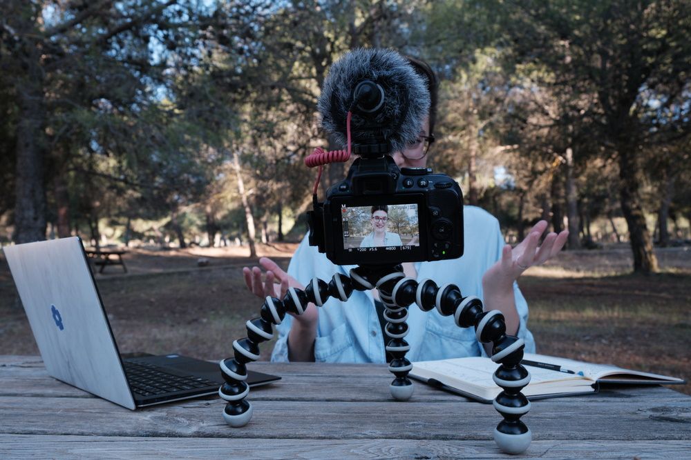 Пример аккуратного фона для видеоблога