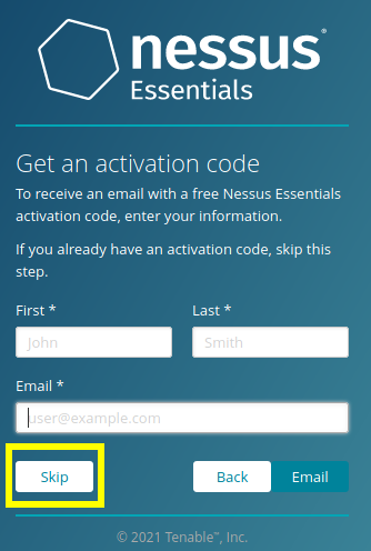 Окно выбора варианта Nessus Essentials при первом запуске