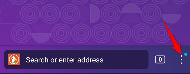 Кнопка с тремя точками в правом нижнем углу Tor на Android.