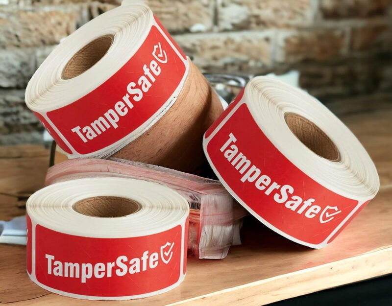 Drei TamperSafe-Klebebänder