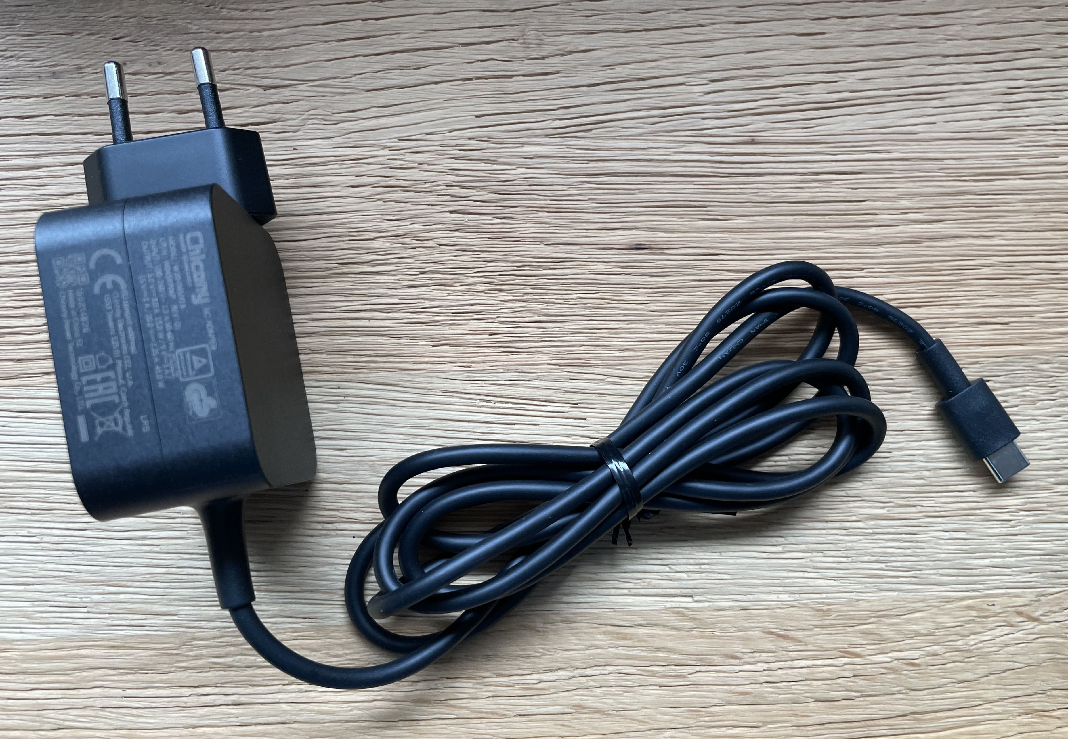 Кабель и зарядное устройство Steam Deck