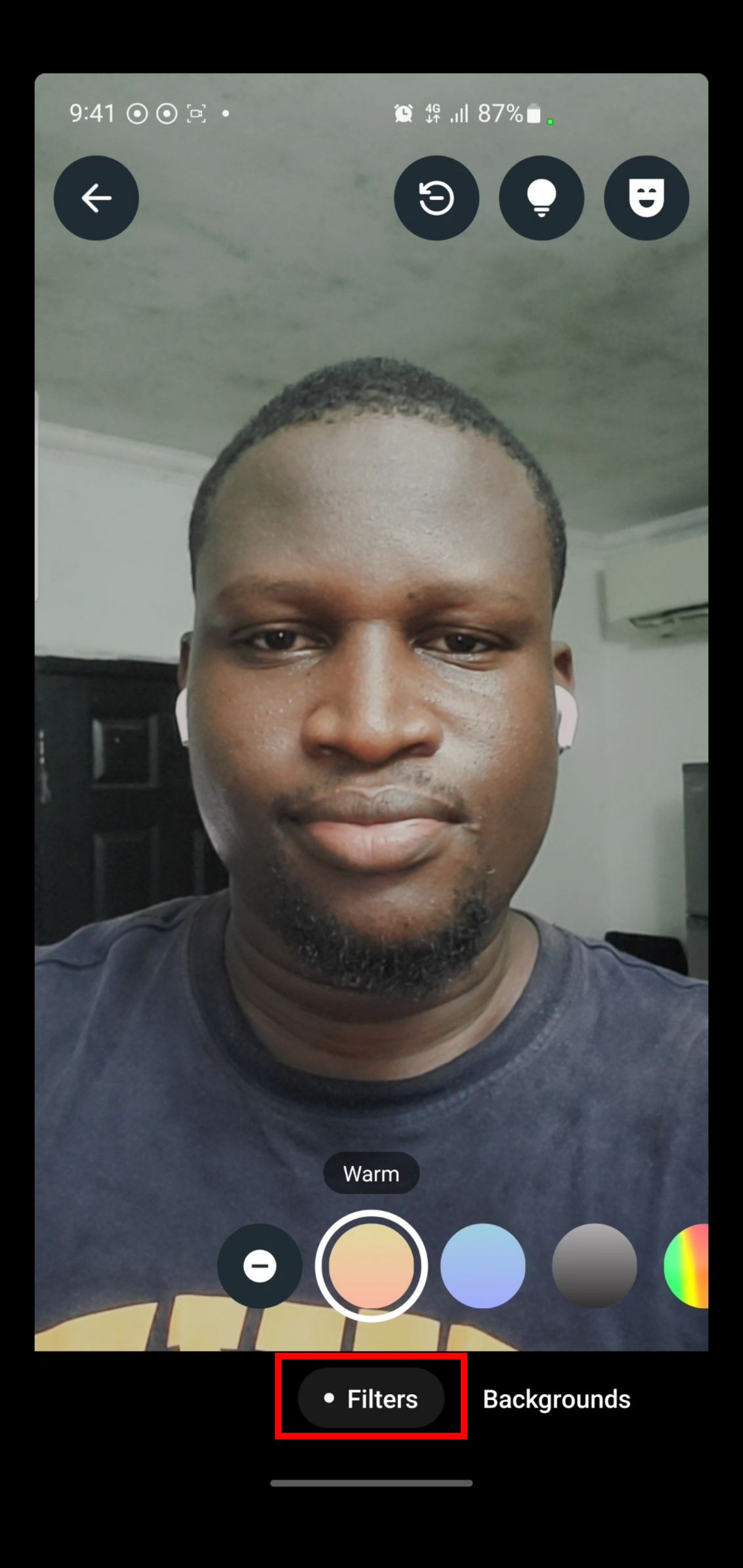 Опции фильтров в видеозвонке WhatsApp.