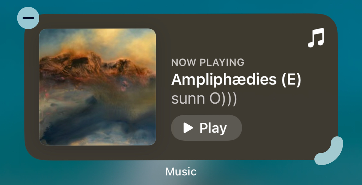 Виджет приложения Музыка на iPhone.