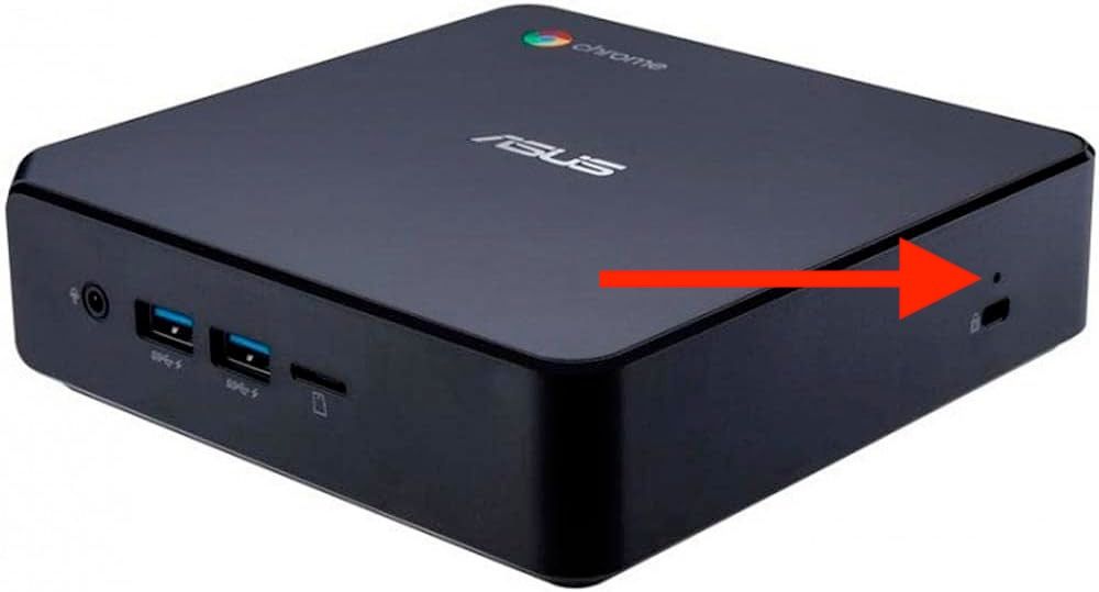 Chromebox с указателем на кнопку восстановления