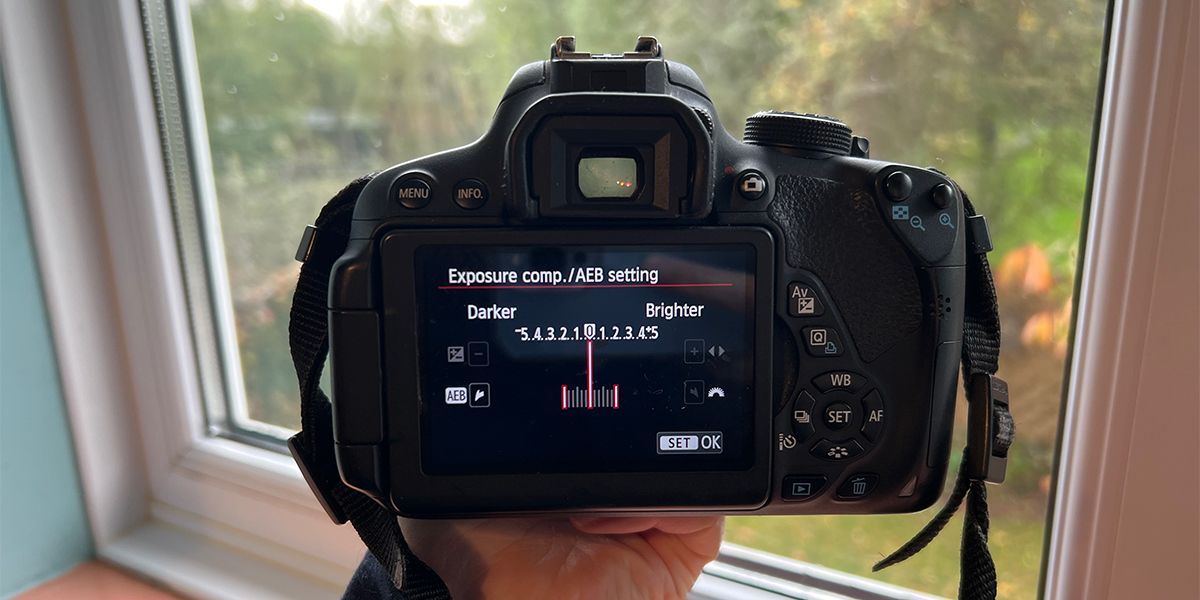 DSLR AEB setting.