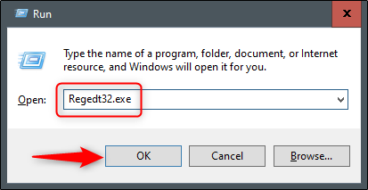 Введите Regedt32.exe в окно «Выполнить»