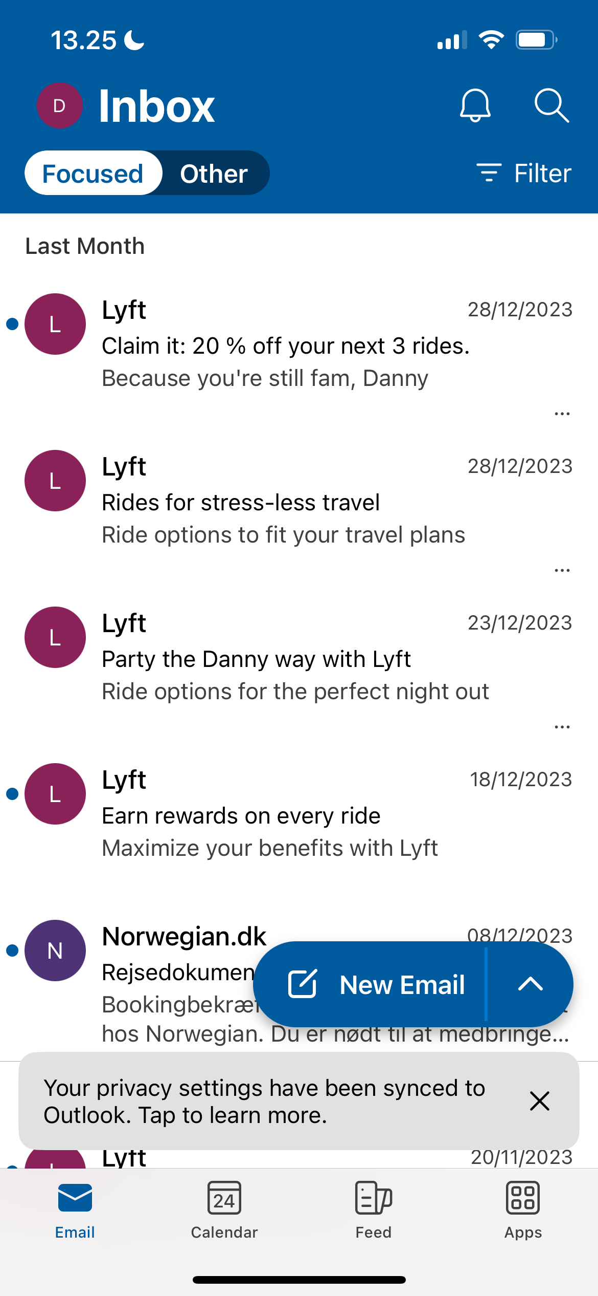 Выберите «Новое письмо» в Outlook для iOS