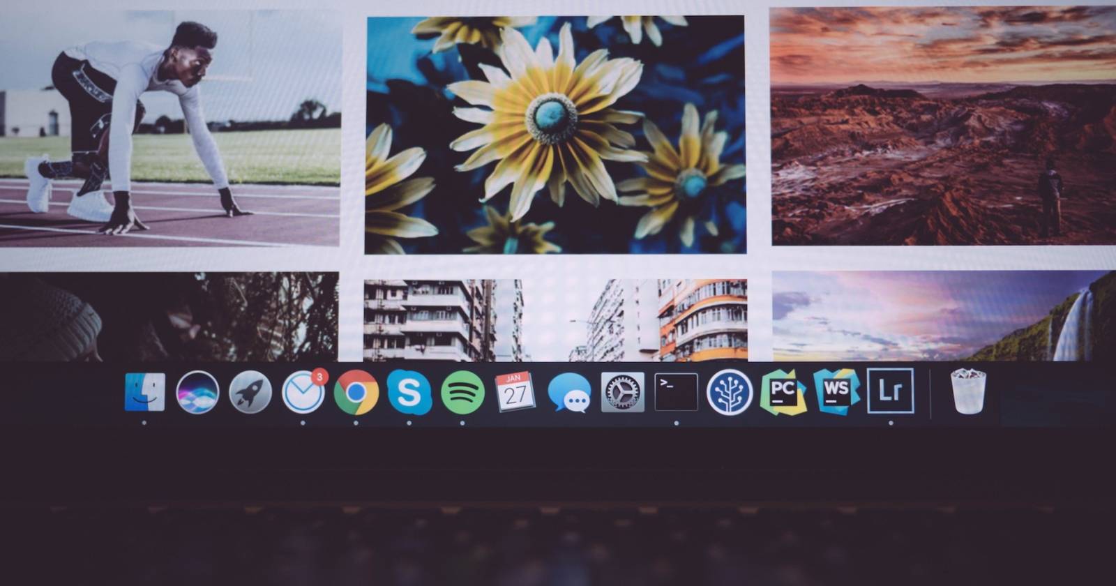 Коллаж фотографий на MacBook