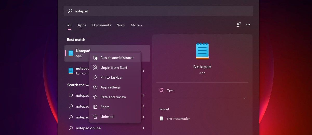 Клик правой кнопкой по Блокноту и выбор Запустить от имени администратора