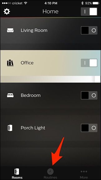 Открытие вкладки Рутины в приложении Philips Hue