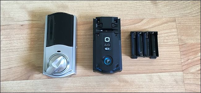 Снятие внутренней крышки и извлечение блока батарей