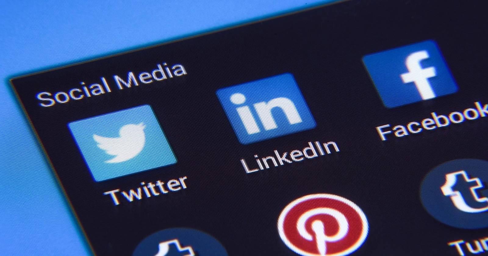 Пользовательский профиль LinkedIn с опциями настроек