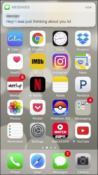 Стандартное текстовое уведомление на домашнем экране iOS 10