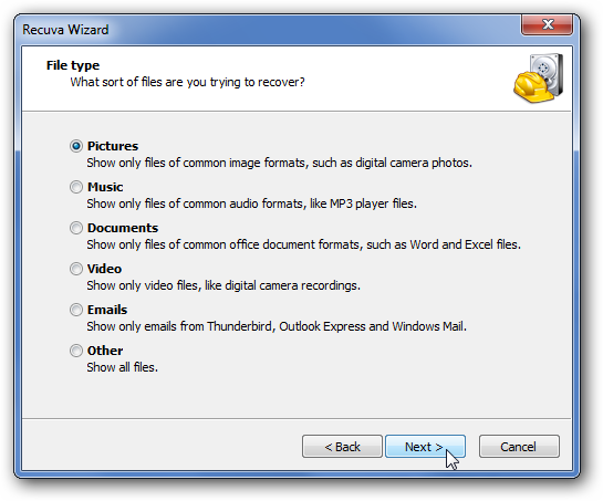Экран Recuva для выбора типа файлов и места поиска