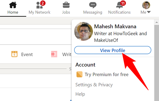 Нажмите Me > View profile на LinkedIn.