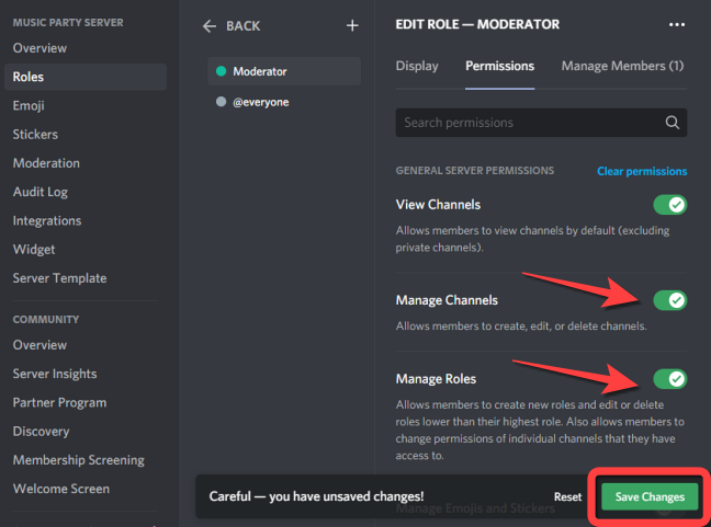 Включите Manage Channels и Manage Roles, затем сохраните изменения.