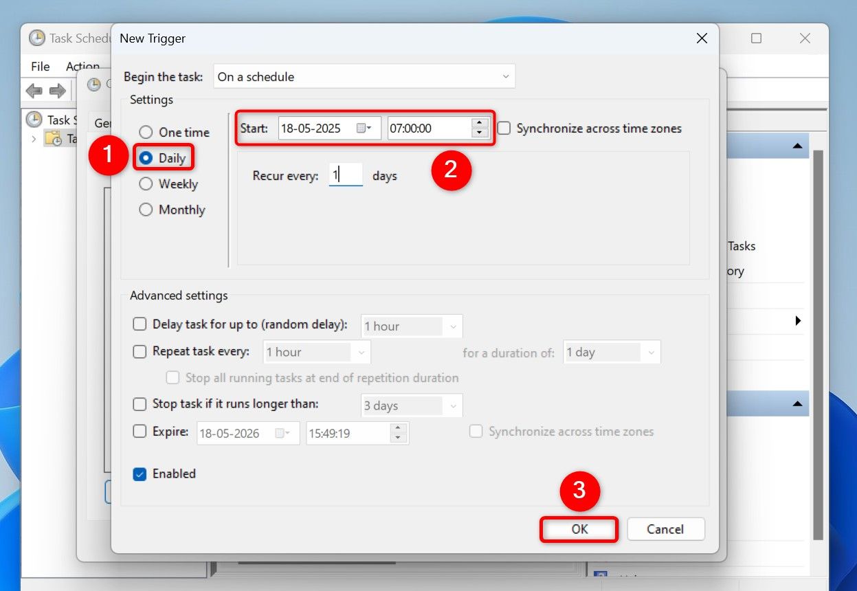 Выделены 'Daily', 'Start' и 'OK' в окне Нового триггера'