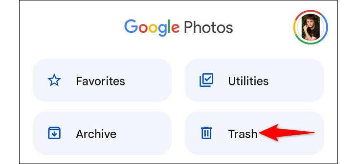 Инструменты Google Photos, стрелка у раздела «Корзина»