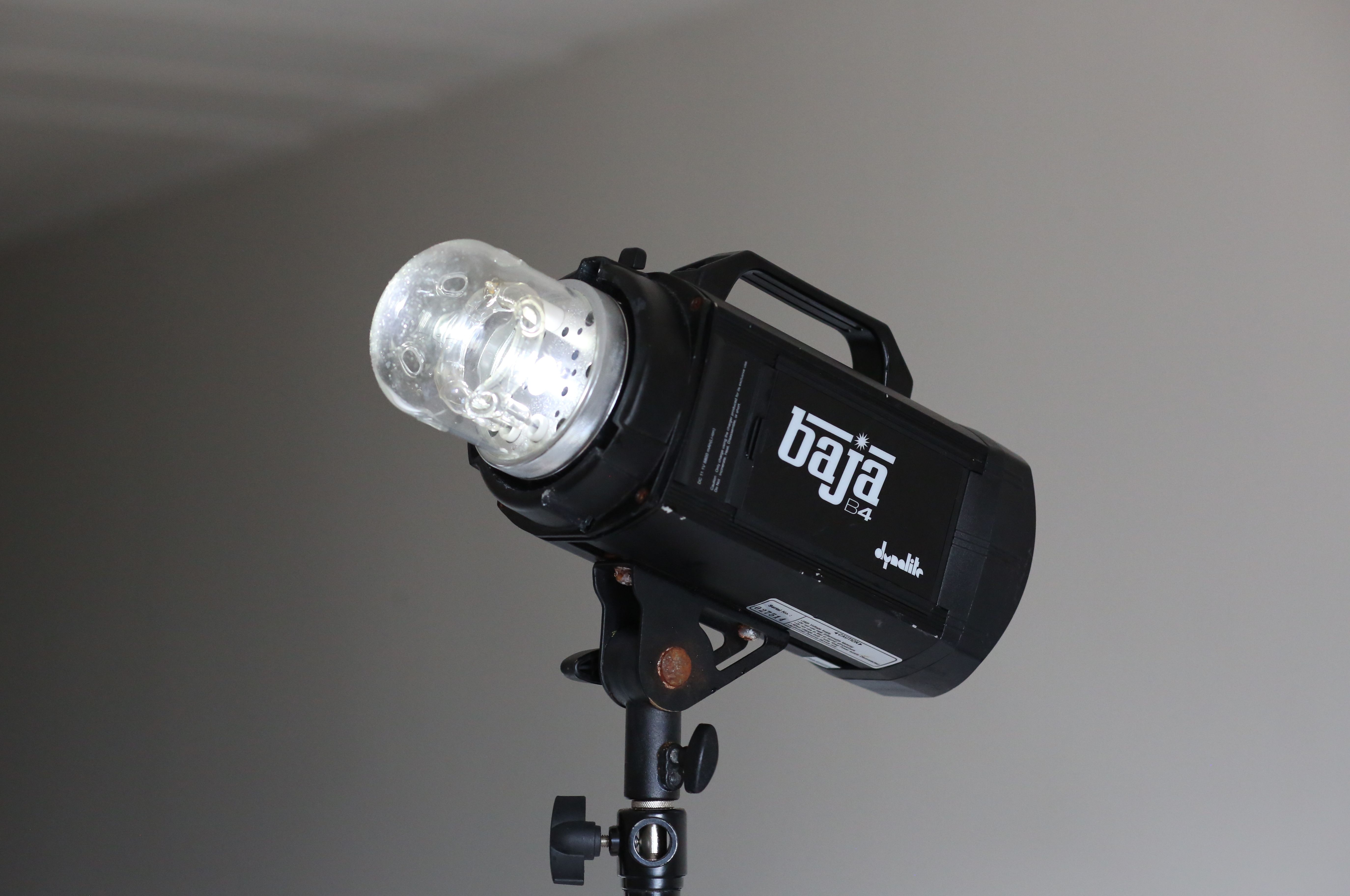 Стробоскопическая фотография освобождает фотографа, позволяя заморозить действие и управлять светом.