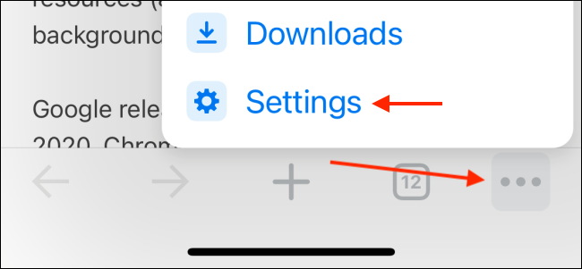 Откройте меню и перейдите в Настройки в Chrome на iPhone и iPad