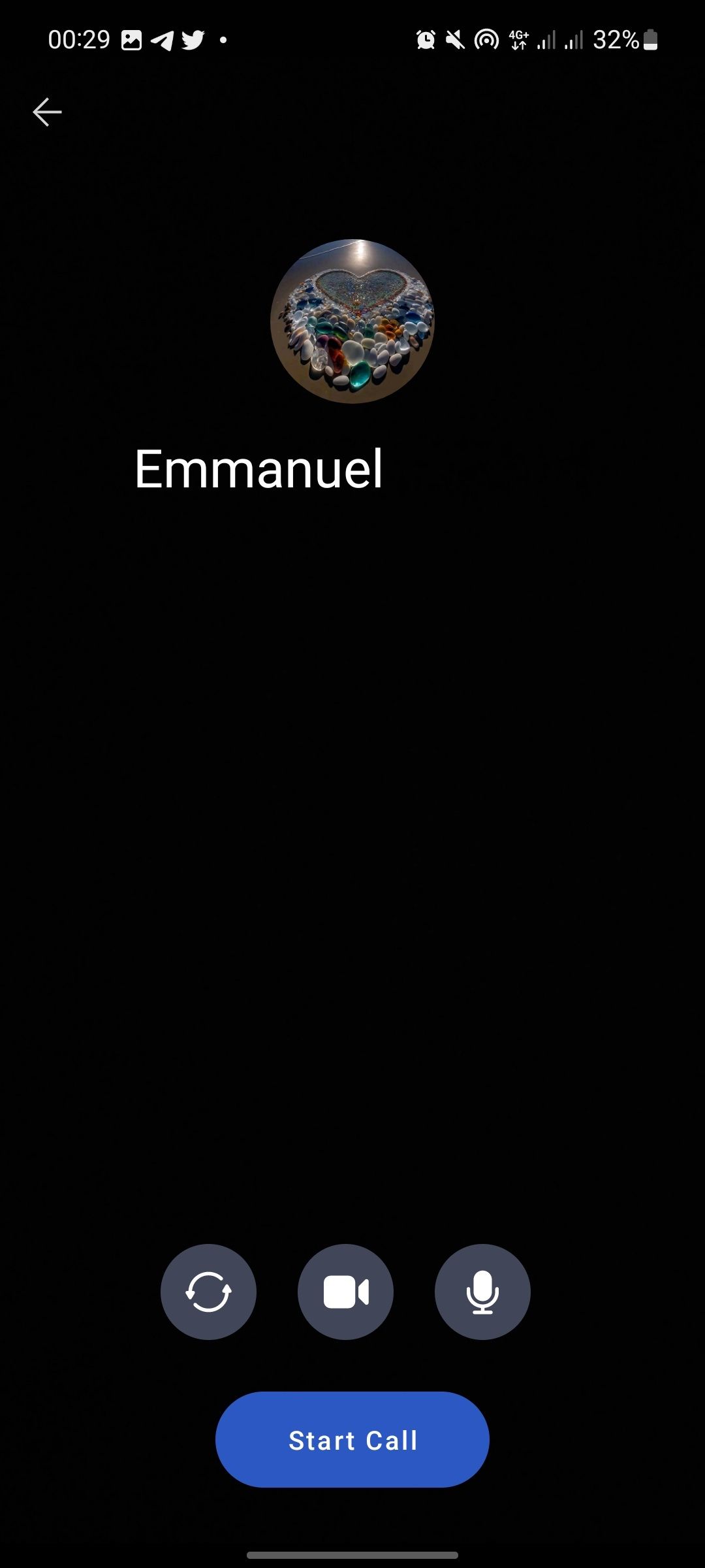 Экран видеозвонка в Signal